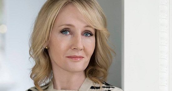 JK Rowling is writing the script for 'Fantastic Beasts 3'