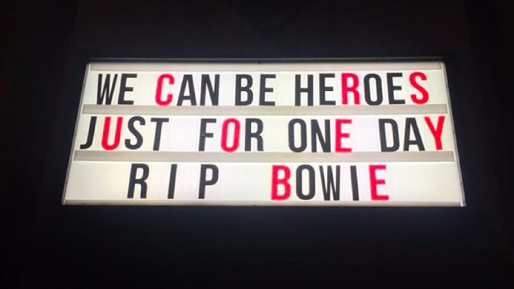 Panic_At_THe_Disco_-_Bowie_honor