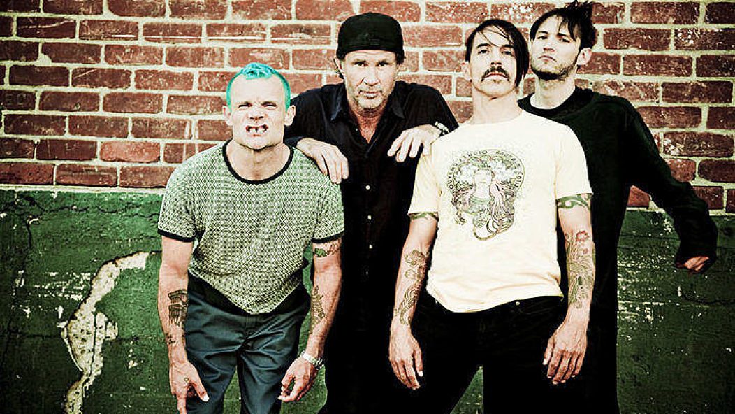 Red_Hot_Chili_Peppers_-_2016