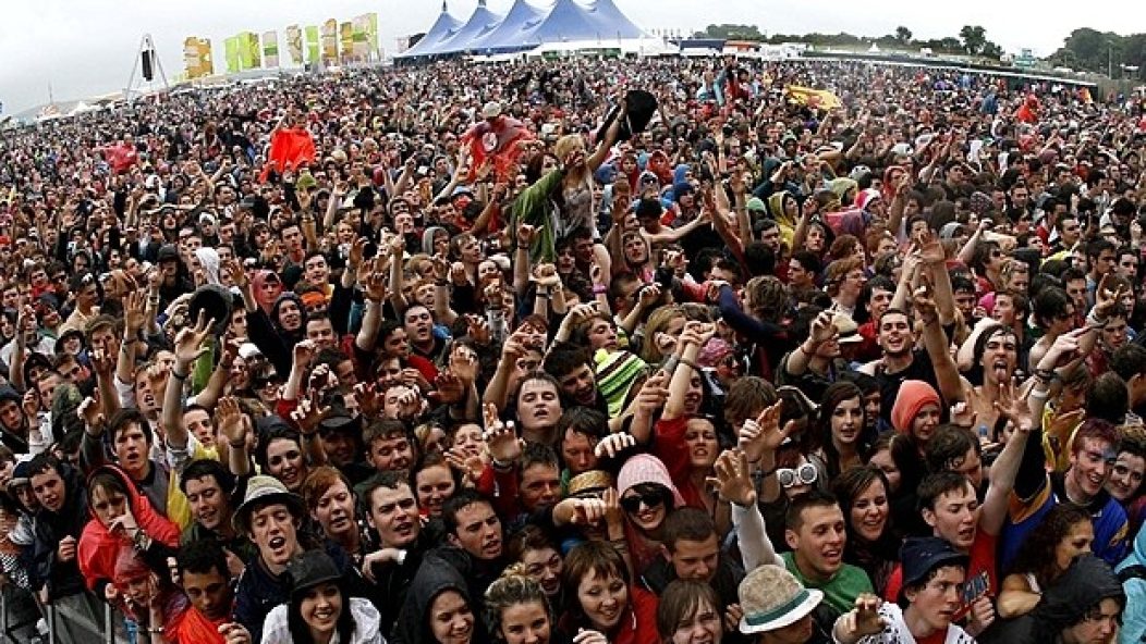 The Crowd at the Main Stage at OXEGEN 10 in Punchestown …KOBPIX..NO FEE