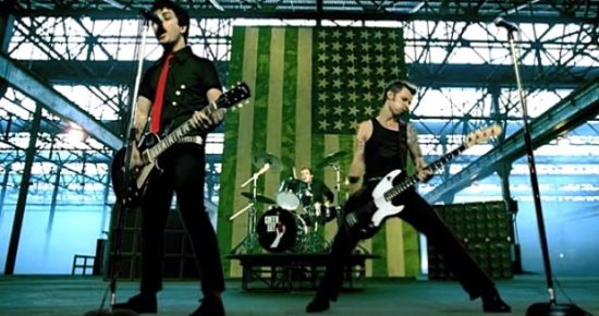 Green_Day_-_American_Idiot_video_full_band
