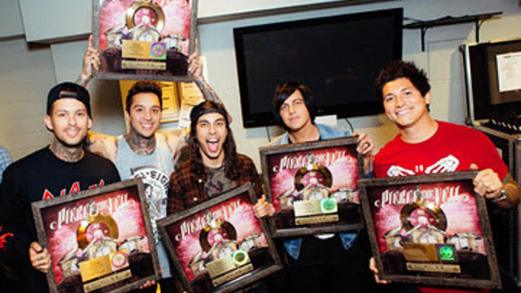 Pierce the Veil, Gold Single Presentation, “King For A Day” – 11