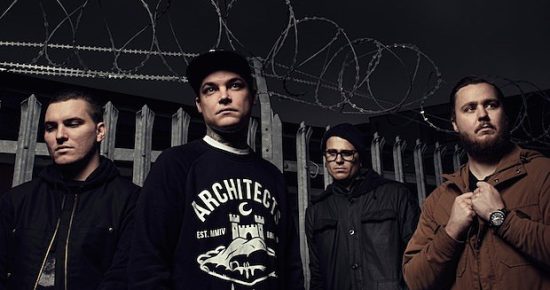 The_Amity_Affliction_-_2015_620-400