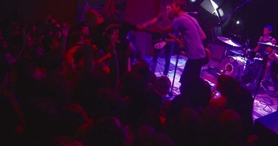 joyce_manor_stage_dive