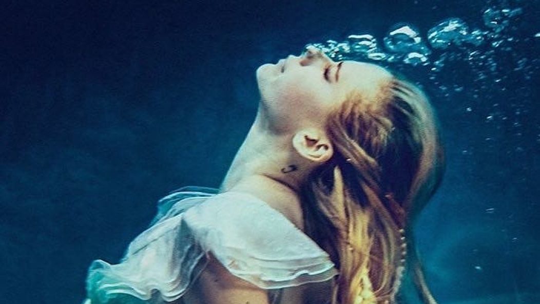 Avril Lavigne shares personal letter announcing new song “Head Above Water”