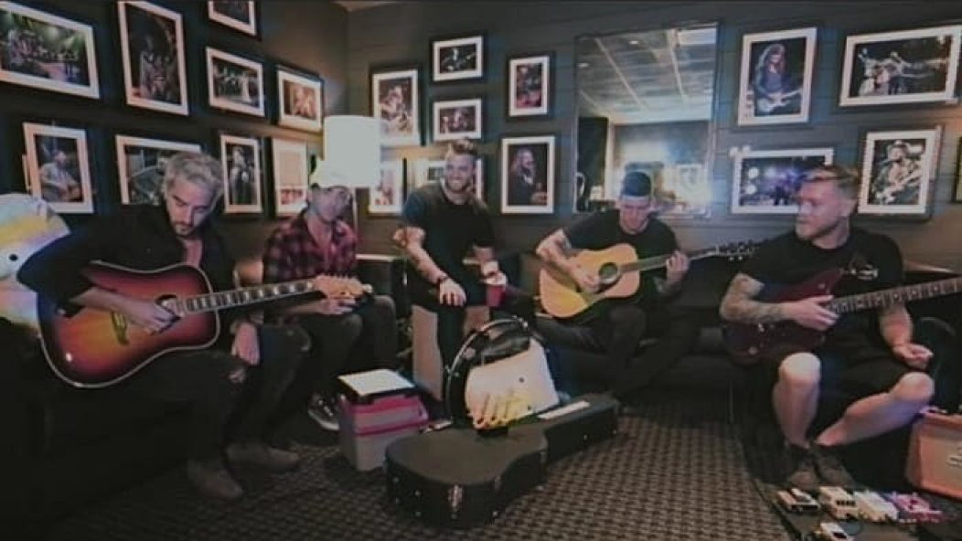 All Time Low cover "Kiwi"