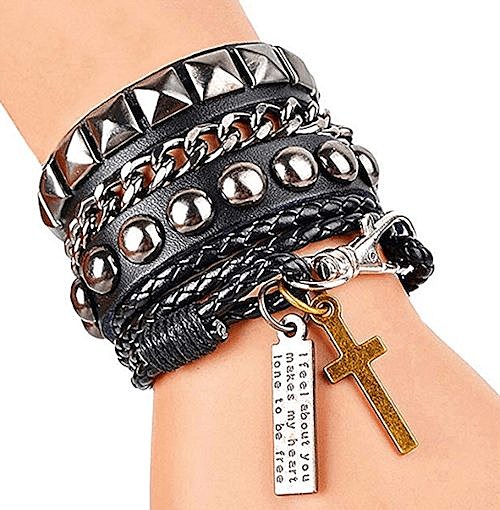 Iconic scene item - leather bracelets