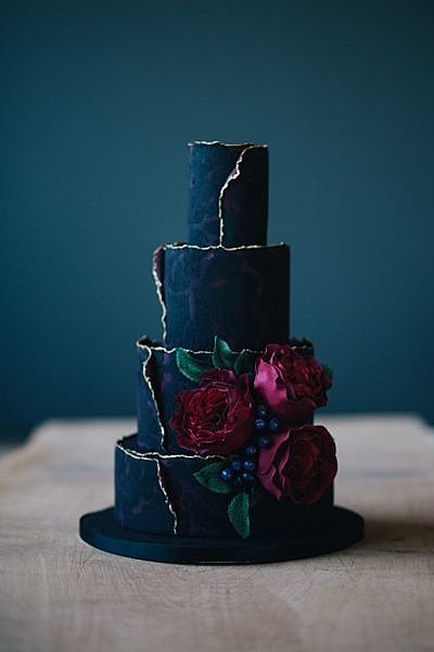 black flower cake