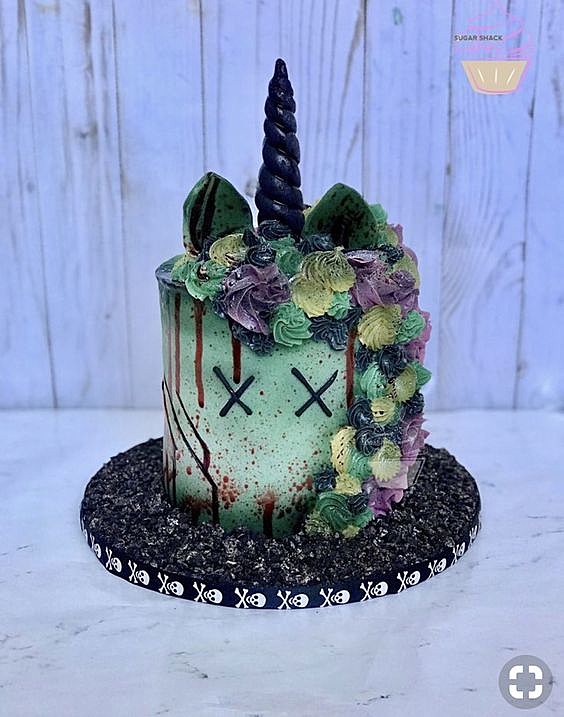 black unicorn cake
