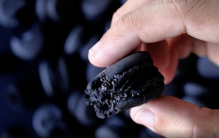 black truffle macaroons goth baking recipes