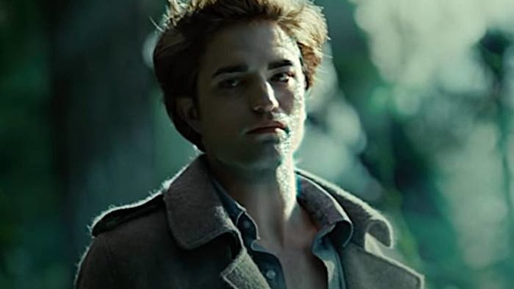 Robert Pattinson Haim Emotional Vampire Late Night Seth Meyers