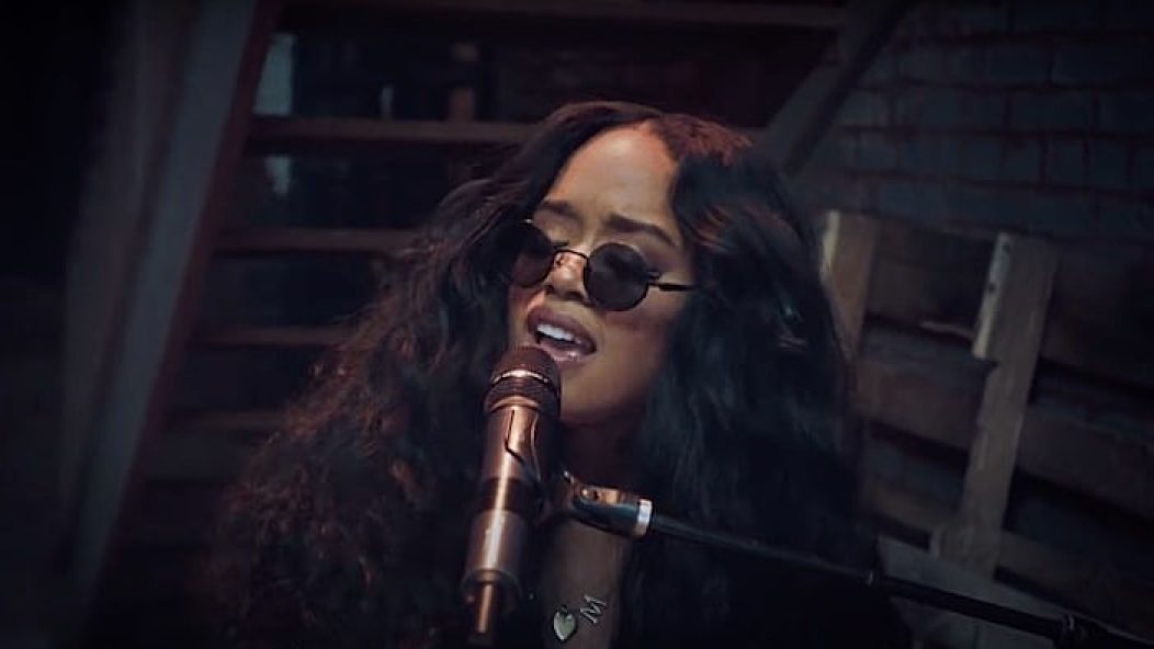 H.E.R. Fight For You Tonight Show-min