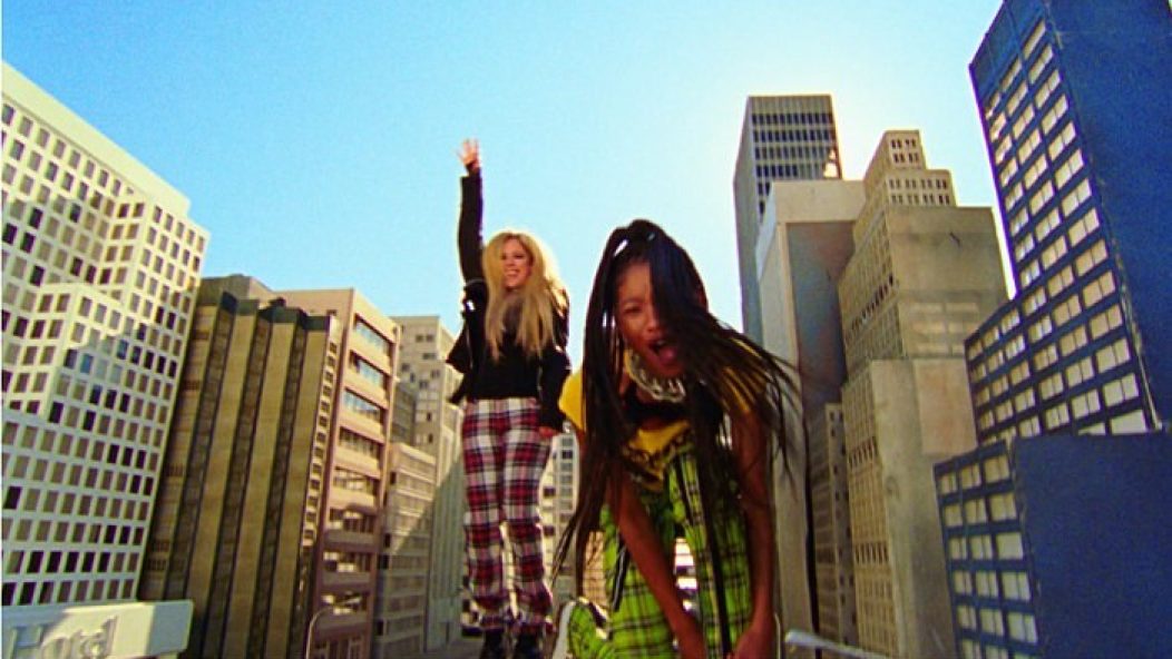 WILLOW & Avril Lavigne "G L O W" video