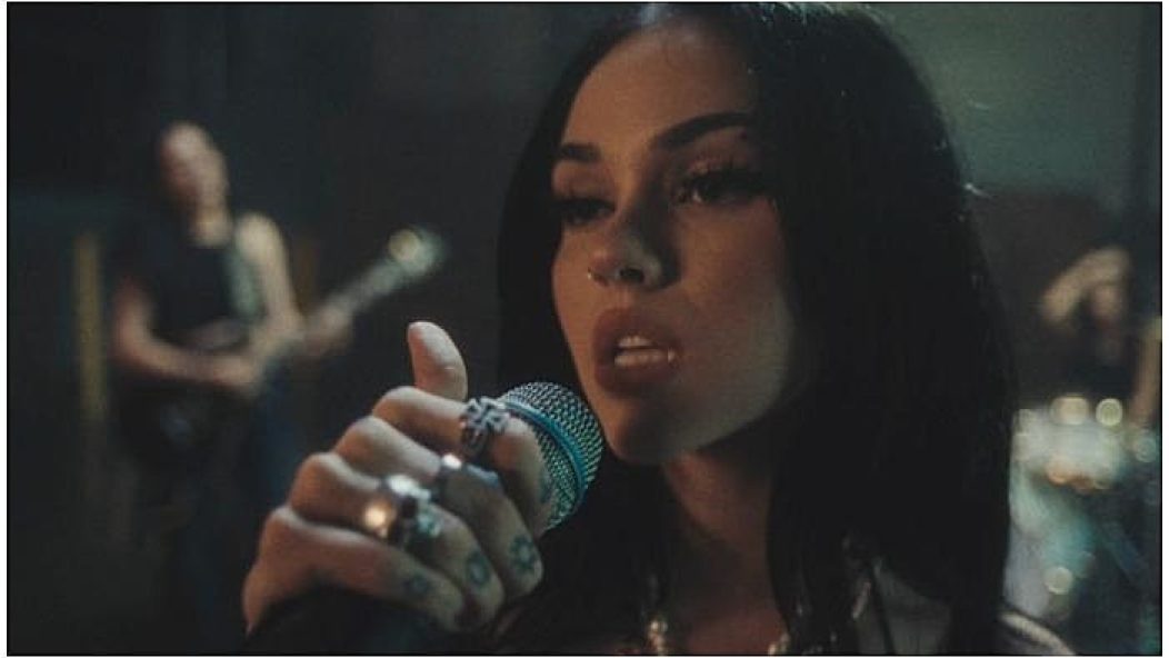 maggie lindemann she knows it video