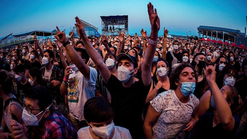 attachment-masks at concerts