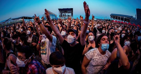 attachment-masks at concerts