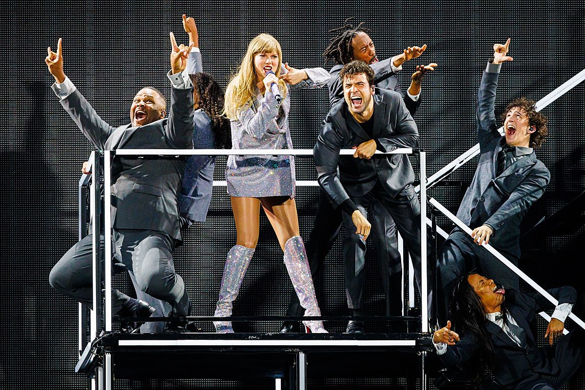 Taylor Swift eras tour live photos